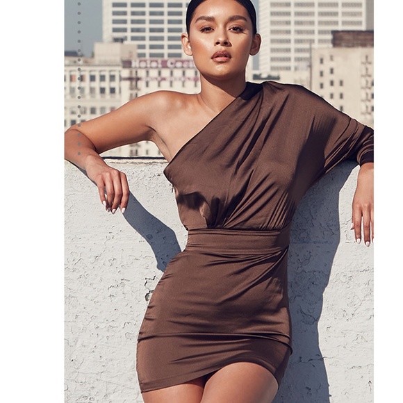 Mistress Rocks, 'Award Ceremony' Dark Khaki One Sleeve Drape Dress, Size XS - Picture 2 of 12